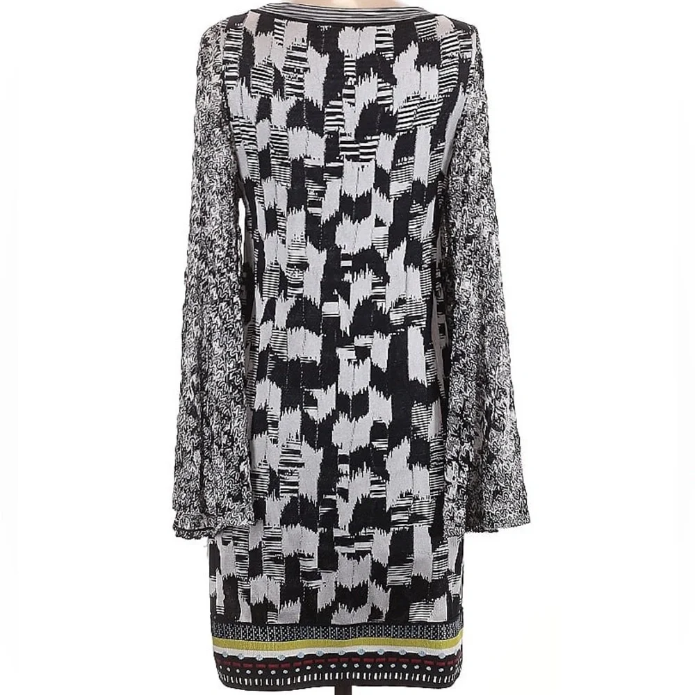 Missoni Graphic Knit Dress with Bell Sleeves and Elastic Hem - Picture 2 of 4